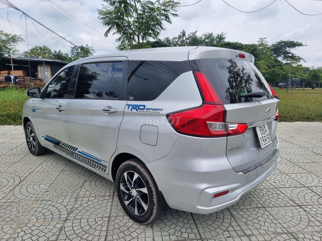 Cần bán xe gia đình ko dịch vụ. Mua bán Ô tô tại Quận Bình Tân Tp Hồ Chí Minh được đăng bởi Dự Nguyễn hình 5