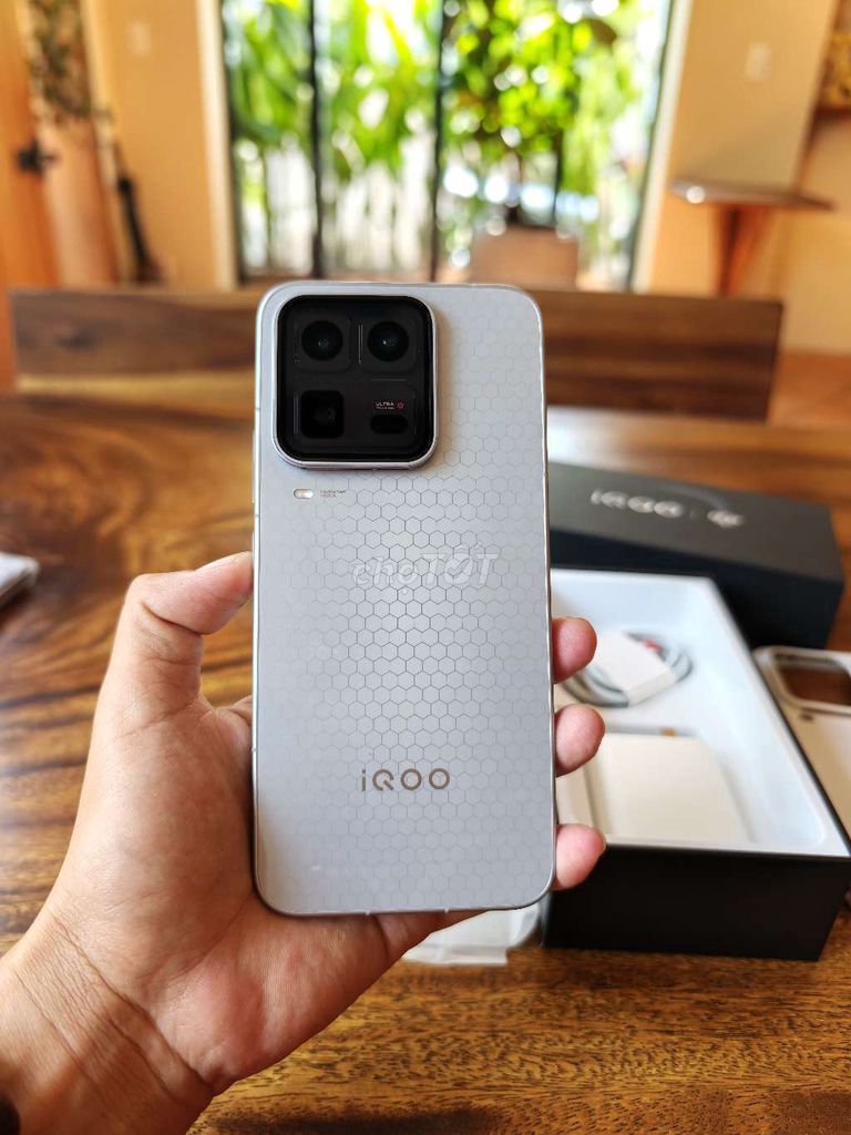 iQOO 15 Ultra 16/512GB màu Titan Fullbox. Mua bán Điện thoại tại Quận 6 Tp Hồ Chí Minh được đăng bởi Điện thoại chất mỗi ngày hình 1