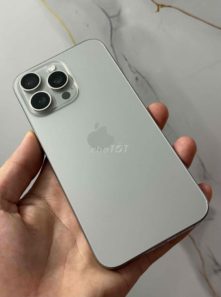 iPhone 15Pro Max 256GB Bản VN/A TiTan Tự Nhiên 99%. Mua bán Điện thoại tại Thành phố Thuận An Bình Dương được đăng bởi Nguyên hình 1