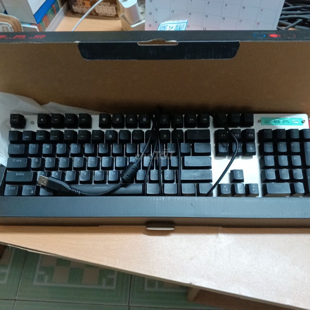 Bàn phím cơ Zero Red Switch Đen trắng. Mua bán Phụ kiện (Màn hình, Chuột...) tại Quận Ninh Kiều Cần Thơ được đăng bởi Lâm gia bảo hình 1