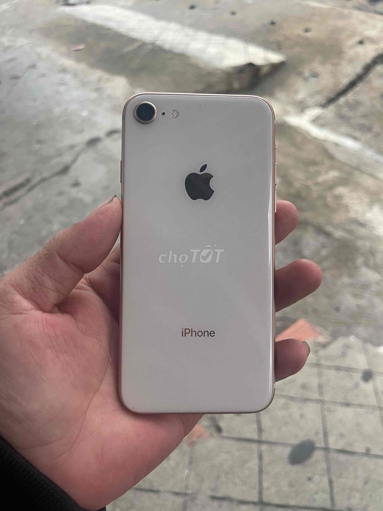 Apple iPhone 8 Vàng. Mua bán Điện thoại tại Thành phố Dĩ An Bình Dương được đăng bởi anh ngọc anh hình 1