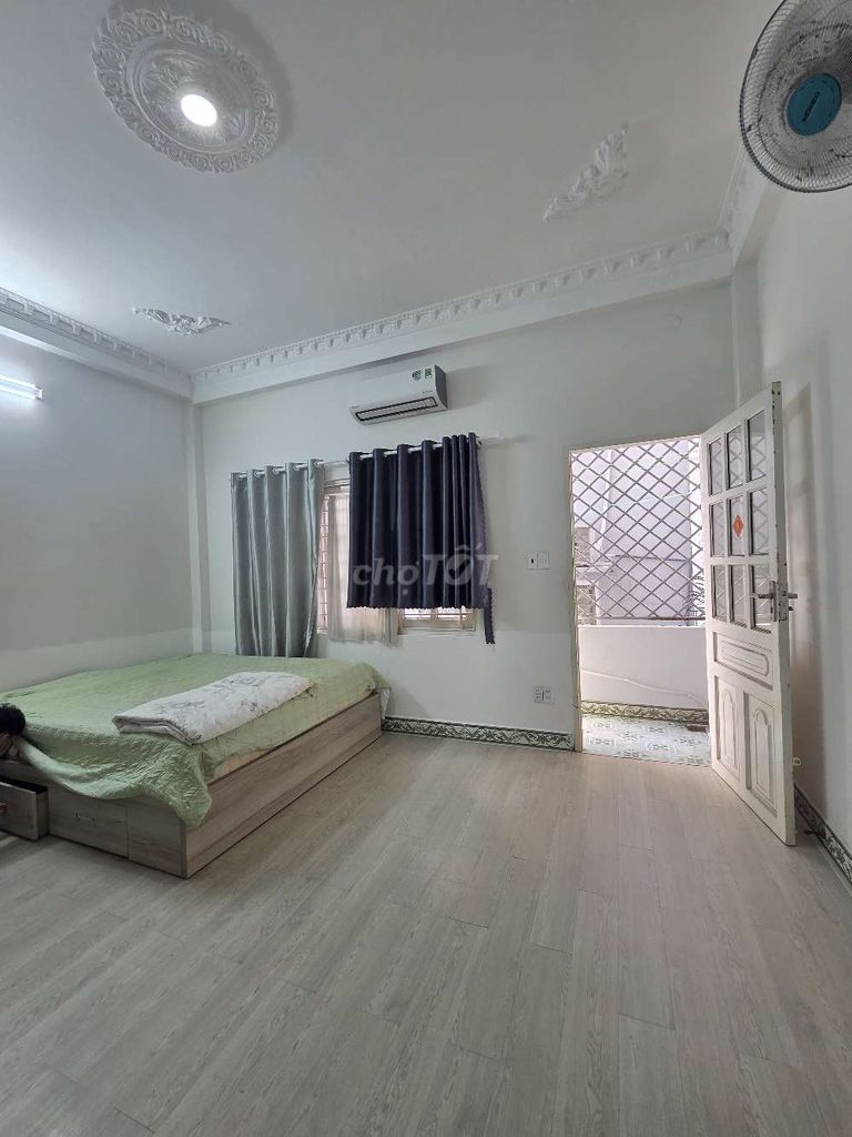Cho Thuê Căn Phòng 48m2  Full cơ bản nội thất