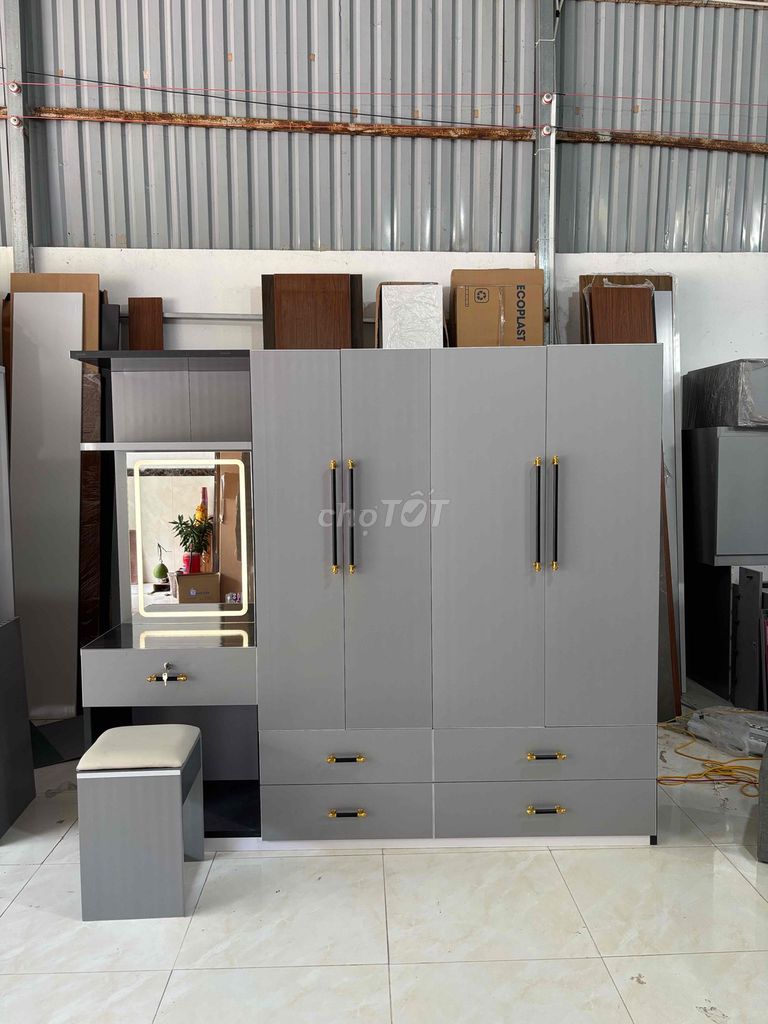 Tủ quần áo & bàn trang điểm kt 180*200*47 💥💥. Mua bán Tủ, kệ gia đình tại Quận 3 Tp Hồ Chí Minh được đăng bởi Nội Thất Giá Xưởng hình 1