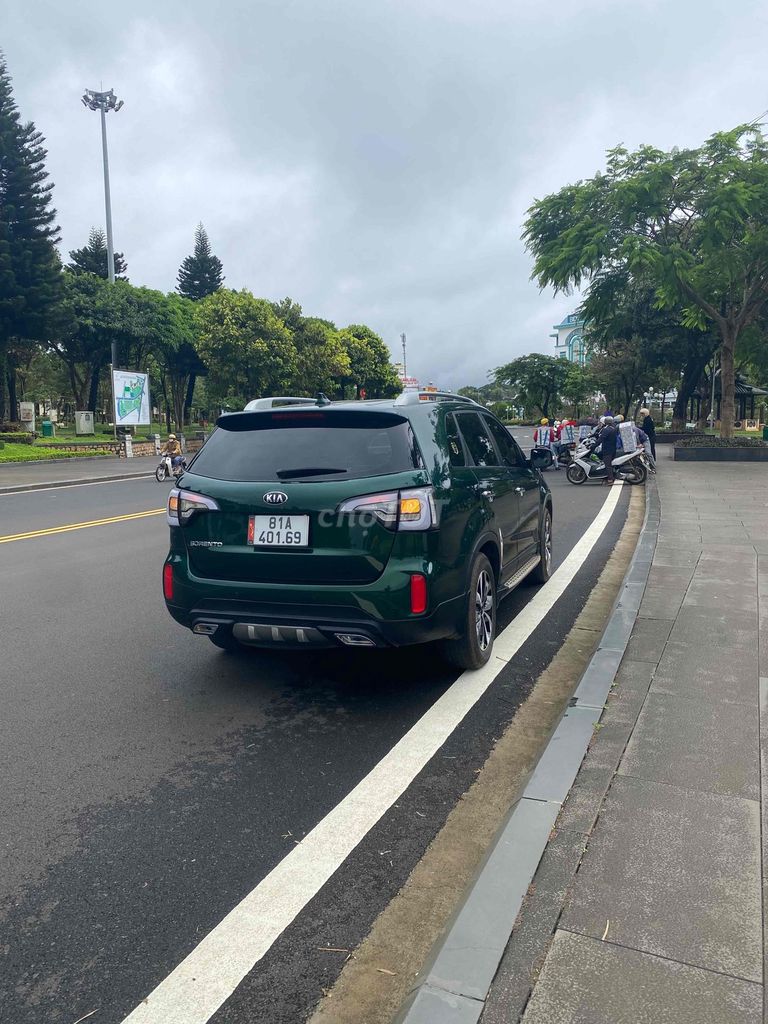 Kia Sorento 2016 GATH - 94000 km. Mua bán Ô tô tại Thành phố Pleiku Gia Lai được đăng bởi nhan nguyen hình 3