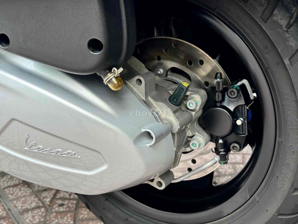 GTS 300 HPE 6800km như mới. Mua bán Xe máy tại Quận Phú Nhuận Tp Hồ Chí Minh được đăng bởi Nghia Tran hình 7