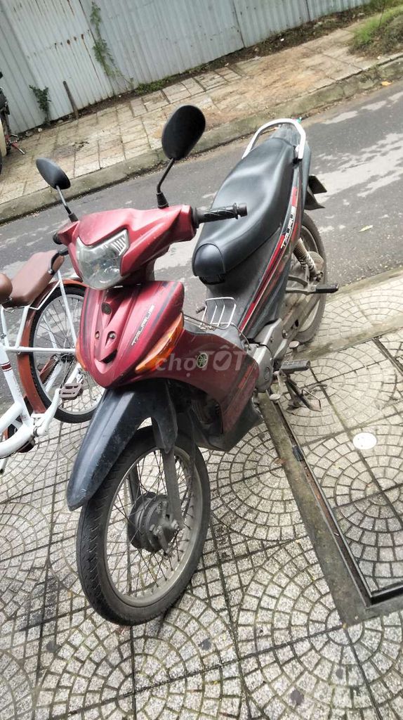 Yamaha Taurus Đỏ Nguyên zin. Mua bán Xe máy tại Quận Liên Chiểu Đà Nẵng được đăng bởi Thanh Trương  hình 1