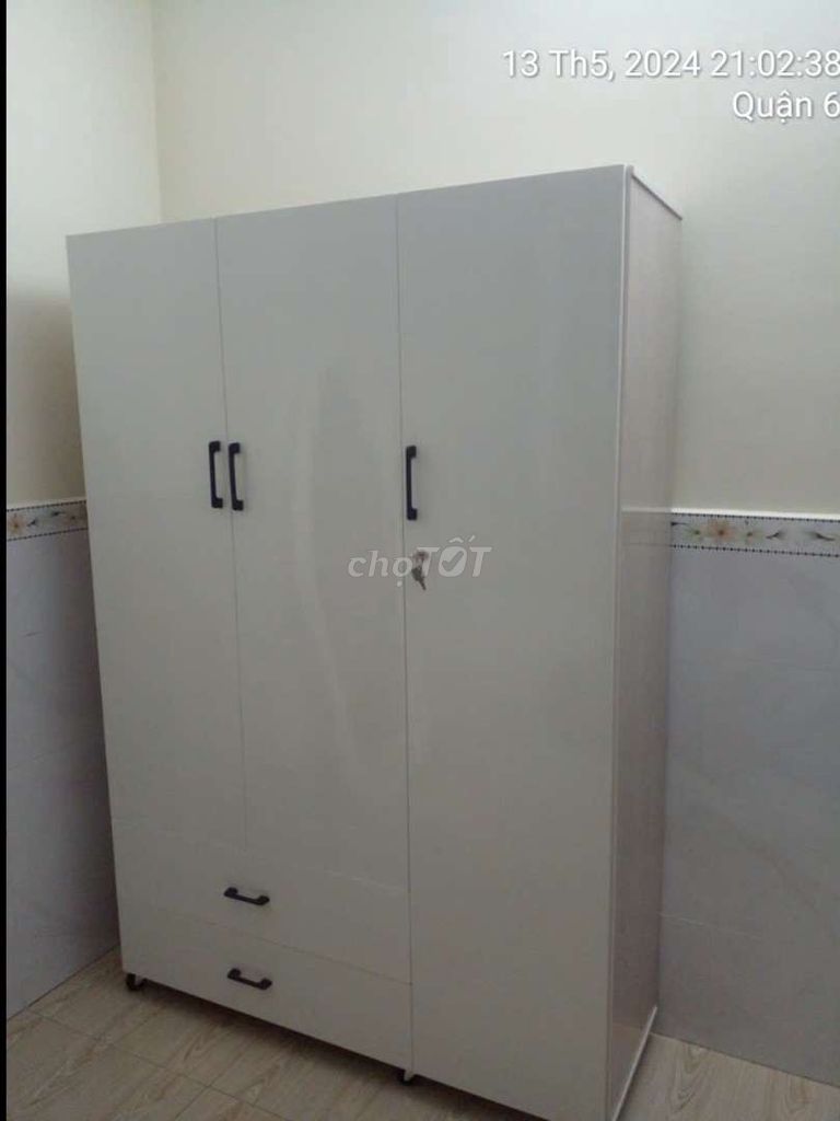 TỦ NHỰA 3 CÁNH KHUNG MÀU VÂN GỖ SỒI . Mua bán Tủ, kệ gia đình tại Huyện Hóc Môn Tp Hồ Chí Minh được đăng bởi Tủ nhựa đài loan hoàng quân hình 1
