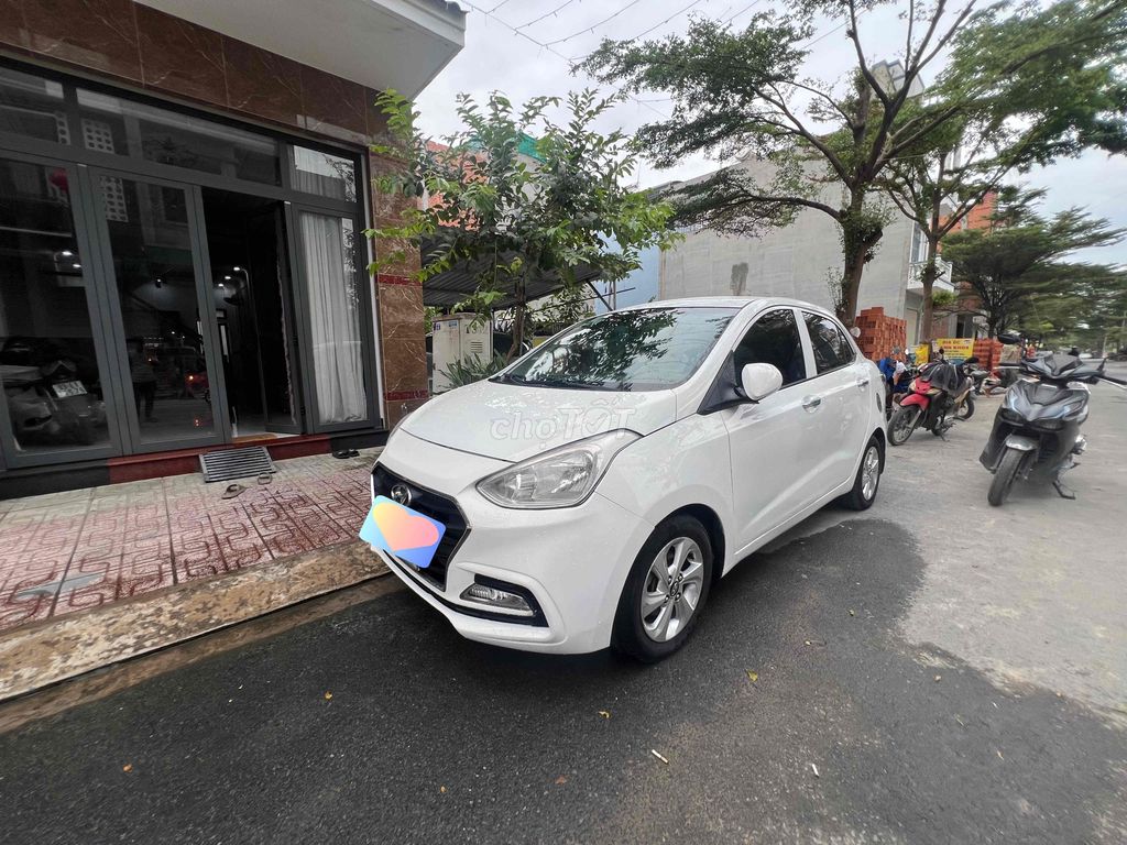 Hyundai Grand i10 2018 Sedan 1.2 MT - 90000 km