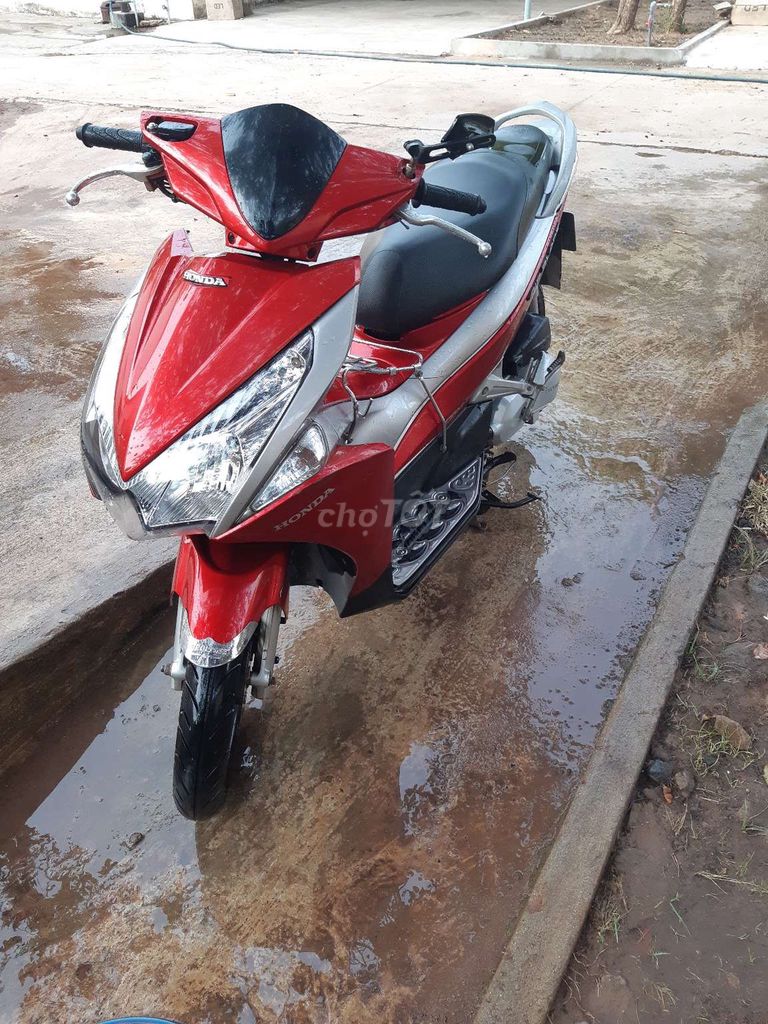 Air Blade 2012. Mua bán Xe máy tại Huyện Cư M'gar Đắk Lắk được đăng bởi Thức hình 1