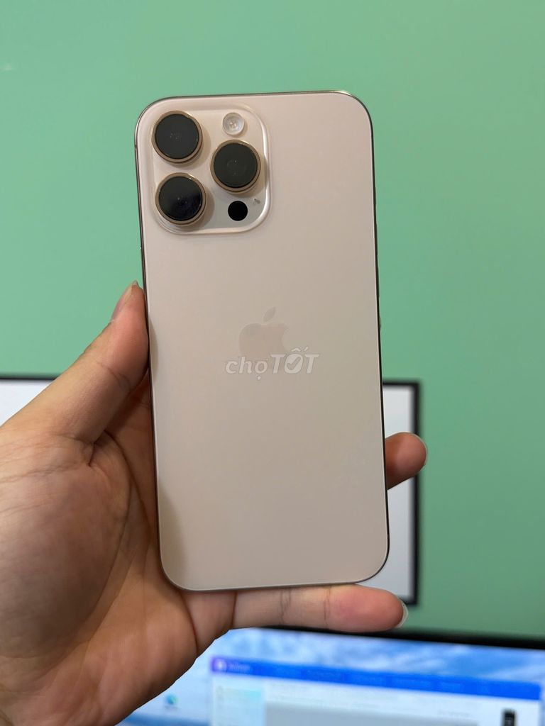 😭iphone 16 pro max bản VNA 256gb zin nguyên bản. Mua bán Điện thoại tại Quận Thanh Xuân Hà Nội được đăng bởi Thành Vũ Mobile hình 1