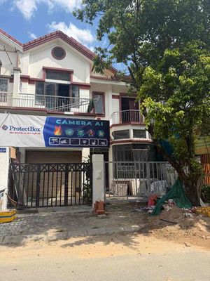 Nhà phố 100 m² · 1 PN · Đường 623D