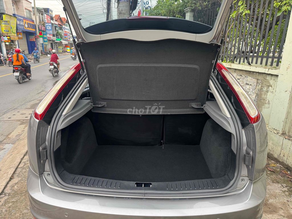 focus 2012 số tự động xe gia đình. Mua bán Ô tô tại Quận 12 Tp Hồ Chí Minh được đăng bởi Ô TÔ CHÍ DŨNG  hình 12