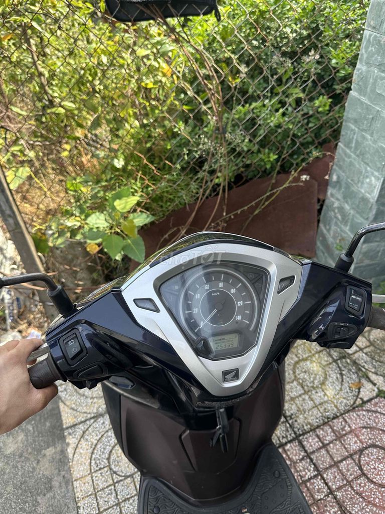 Honda lead 125 Fi khoá thông minh zin chính chủ 65. Mua bán Xe máy tại Quận Thốt Nốt Cần Thơ được đăng bởi Cầm Đồ Thành Chánh  hình 5