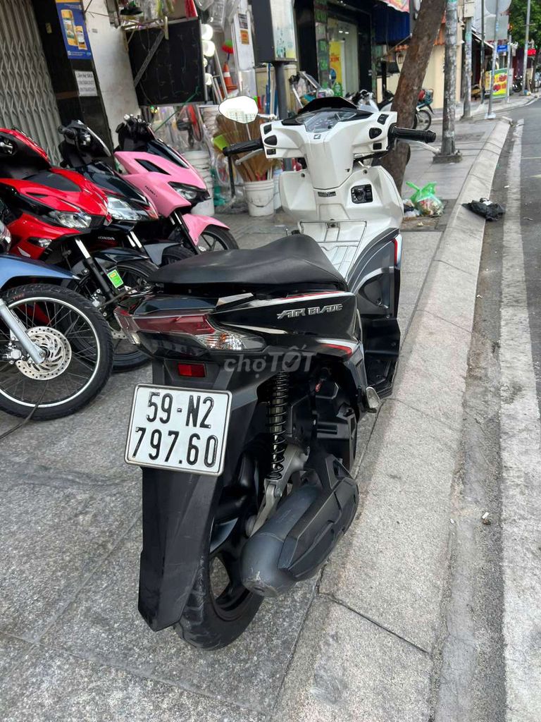 Honda air blade 2017 mới 90% bstp chính chủ