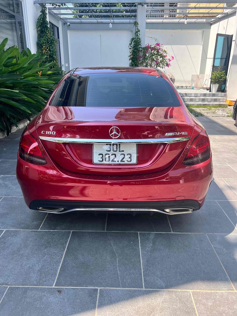 Mercedes-Benz C180 AMG 2021 Đỏ
