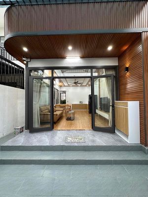 Аренда · 3 комн. · 100 м² · Quận Sơn Trà, ул. Tân Thái
