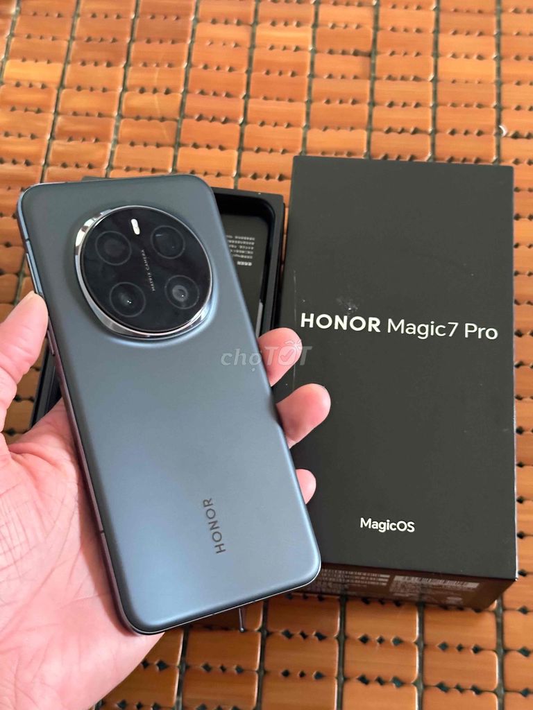 Honor Magic7 Pro 12GB/256GB đen fullbox cần bán. Mua bán Điện thoại tại Thành phố Thủ Dầu Một Bình Dương được đăng bởi Hoàng hải hình 1