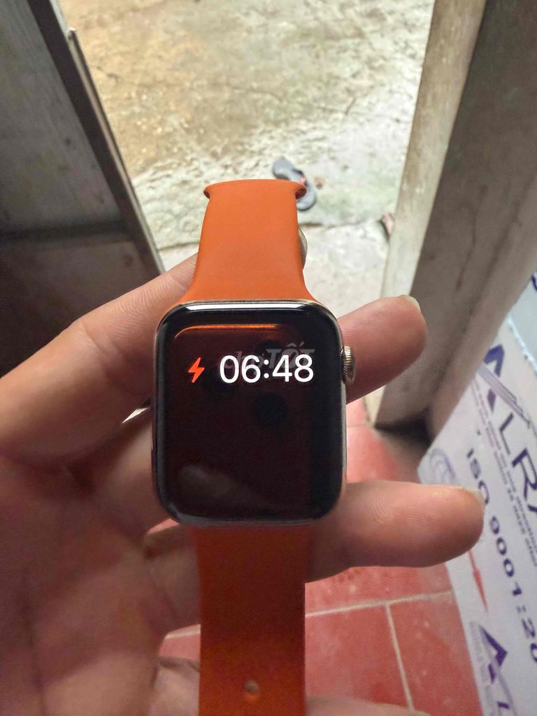 Apple Watch Series 6 Thép Cam bán gấp. Mua bán Thiết bị đeo thông minh tại Huyện Hoài Đức Hà Nội được đăng bởi lê khanh hình 1