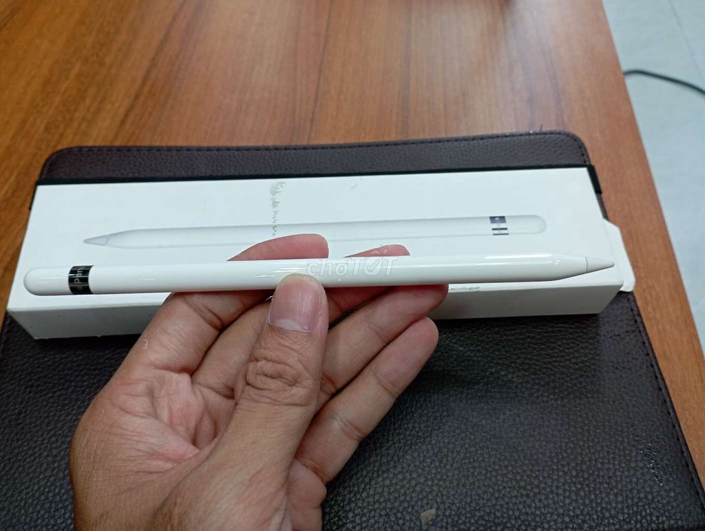 Bút cảm ứng Apple Pencil 1 Trắng Chưa sử dụng. Mua bán Phụ kiện (Màn hình, Chuột...) tại Quận 7 Tp Hồ Chí Minh được đăng bởi thành long hình 1