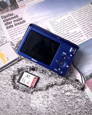 Nikon coolpix s6300. Mua bán Máy ảnh, Máy quay tại Quận 3 Tp Hồ Chí Minh được đăng bởi Hồ Nam