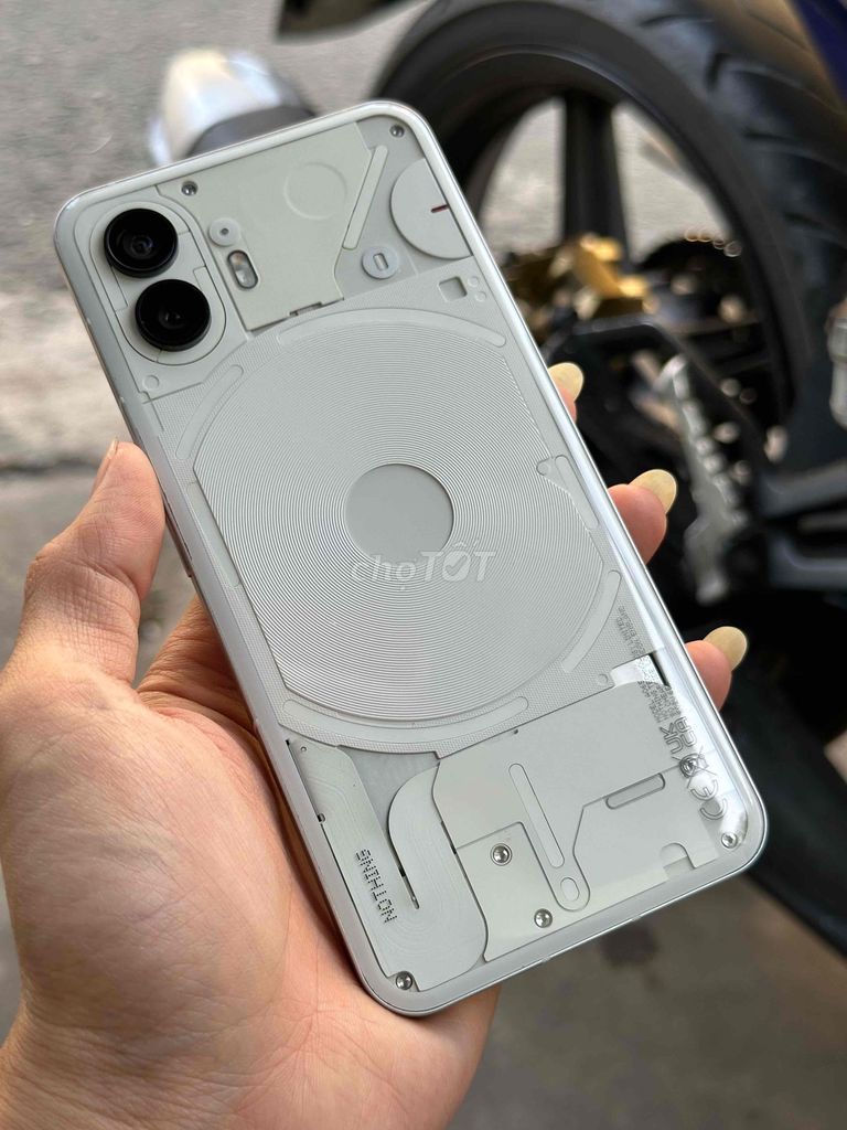 Nothing Phone 2 (8-256GB) 99%. GL. Mua bán Điện thoại tại Quận Tân Phú Tp Hồ Chí Minh được đăng bởi Nguyễn Sơn hình 1
