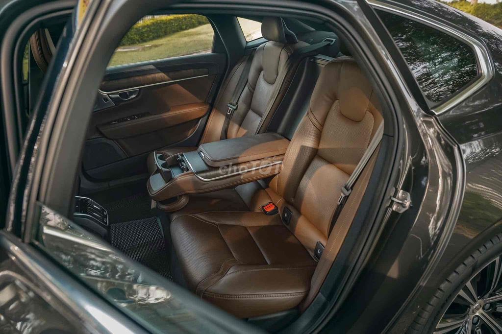 Volvo S90 Inscription LWB B6 AWD 2022 - 47.000 km. Mua bán Ô tô tại Quận Bình Tân Tp Hồ Chí Minh được đăng bởi Hoàng Thọ hình 11