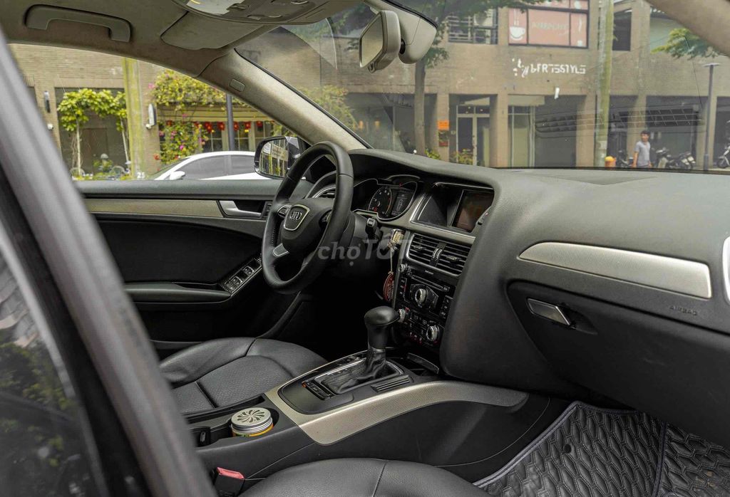 Audi A4 model 2015 màu đen cực ngầu siêu đẹp. Mua bán Ô tô tại Quận 7 Tp Hồ Chí Minh được đăng bởi Dương Phương hình 16