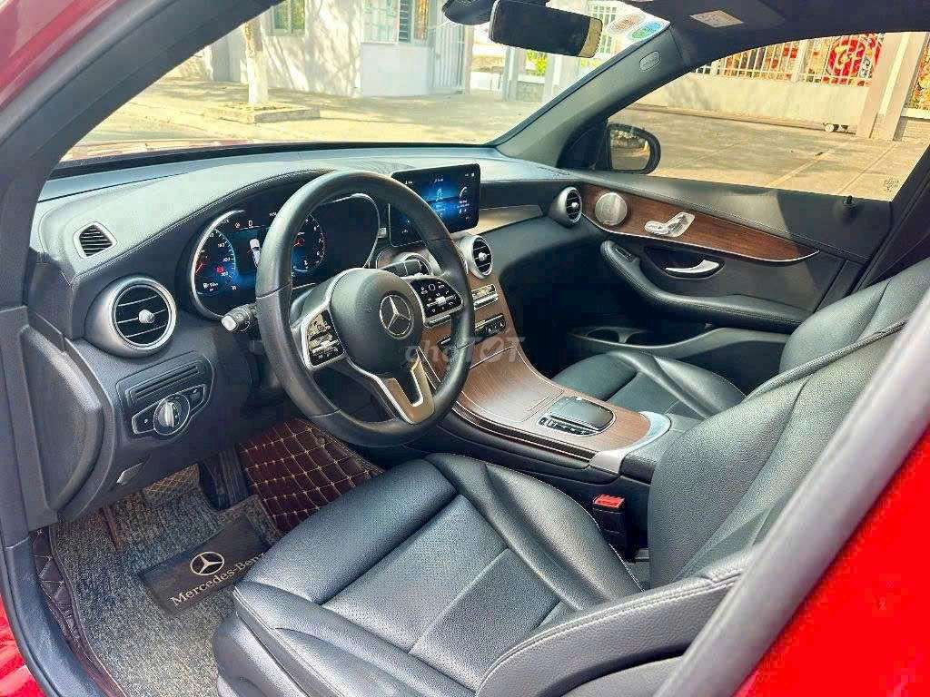 MERCEDES GLC200 4MATIC V1 SX22/ODO 33000km. Mua bán Ô tô tại Quận Gò Vấp Tp Hồ Chí Minh được đăng bởi TUYỀN KUPPY XE LƯỚT LUXURY  hình 4