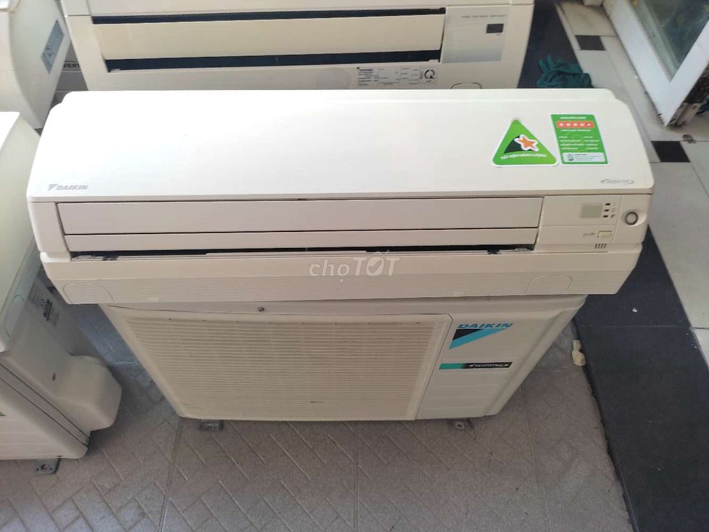 Máy Lạnh Daikin 1.5 hp INVERTER TẶNG 2M ỐNG ĐỒNG