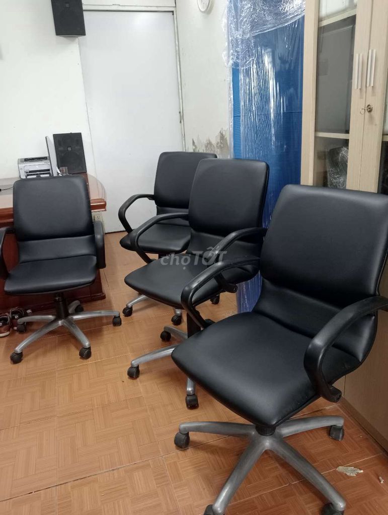 GHẾ XOAY DA ĐẸP. Mua bán Bàn ghế tại Huyện Thanh Trì Hà Nội được đăng bởi Mr Quang Tú hình 1