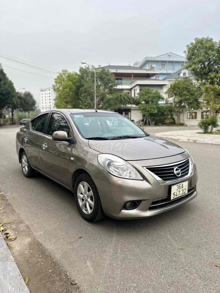 Nissan Sunny 2014 1.5 XV - 15000 km