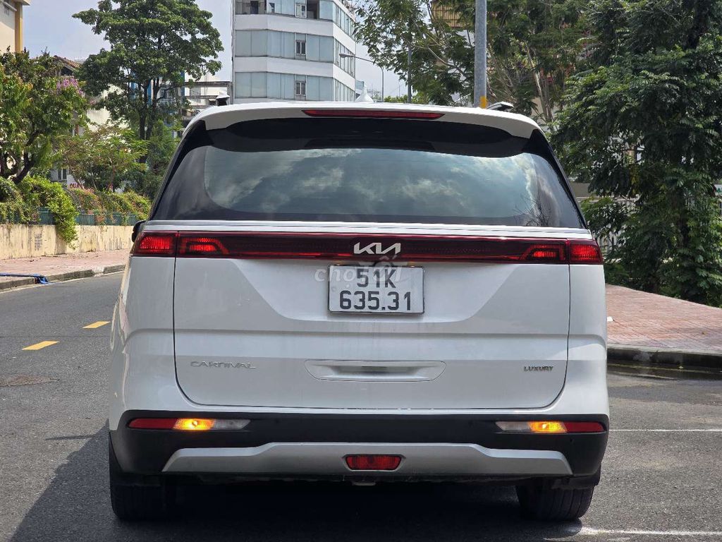 МАСЛО КЛАССА ЛЮКС KIA CARNIVAL 2,2 Л X 2023 8 ЧАСОВ 76000 ММ