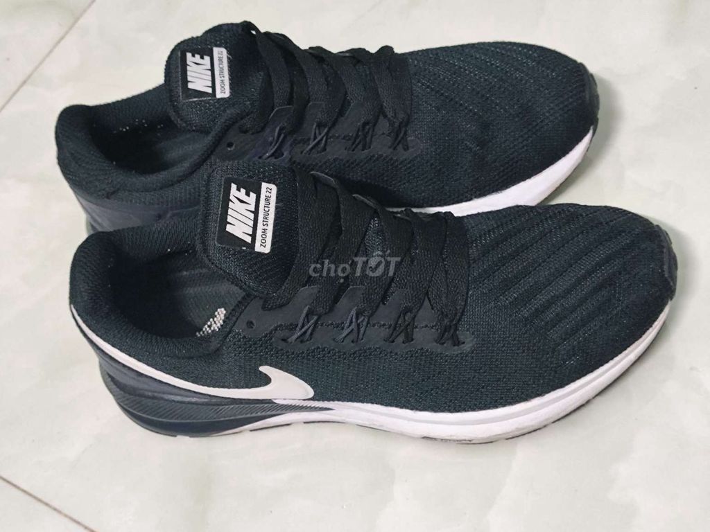 Giày Nike AIR Zoom Structure  Đen-Trắng