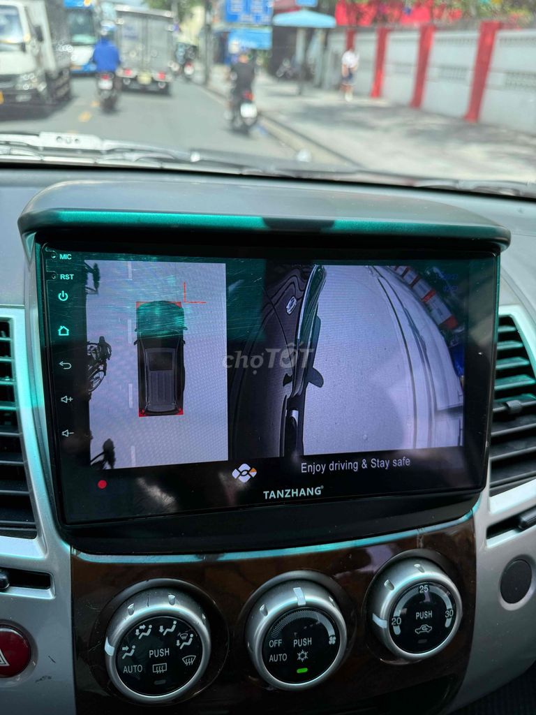 Pajero Sport 2015 4x4 AT ngay chủ giá thương lượng. Mua bán Ô tô tại Quận Tân Bình Tp Hồ Chí Minh được đăng bởi Nguyễn Hùng hình 9