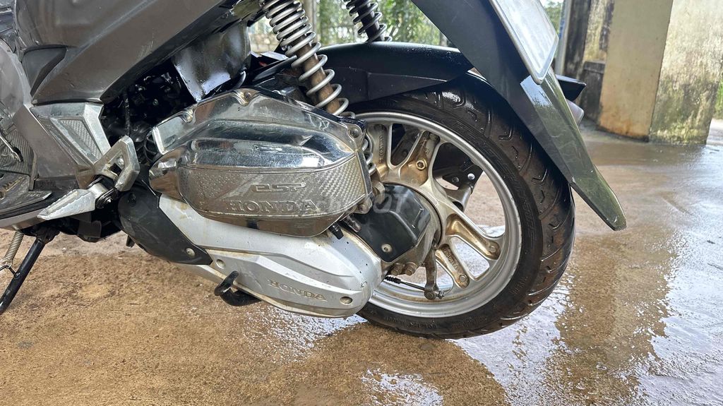 Honda Air Blade Bạc 70000 km. Mua bán Xe máy tại Huyện Bảo Lâm Lâm Đồng được đăng bởi THẾ DUY hình 6