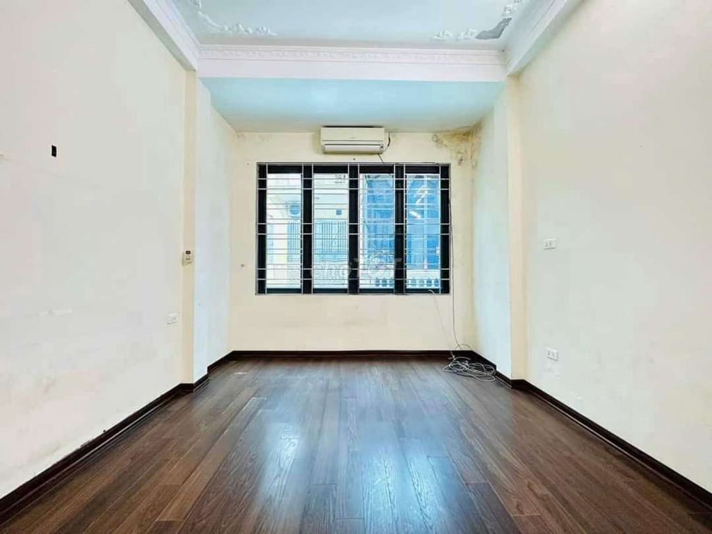 Bán nhà phân lô 102 trường chinh .40m² 4 tầng mt 4 mét . , giá 10,9 tỷ