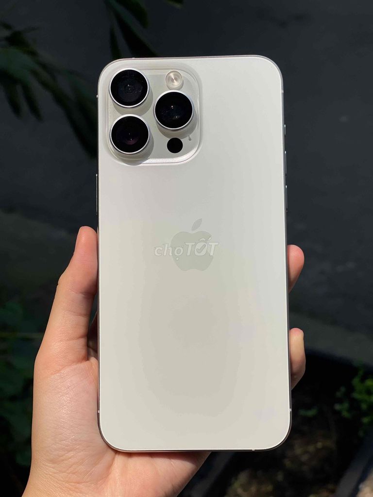Apple iPhone 15 Pro Max LOCK eid 256GB Trắng. Mua bán Điện thoại tại Quận Sơn Trà Đà Nẵng được đăng bởi Mina nguyễn hình 1