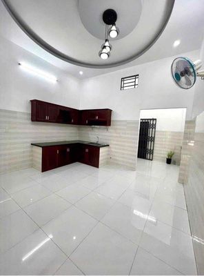 Аренда · 4 комн. · 100 м² · Huyện Nhà Bè, ул. Đường Huỳnh Tấn Phát