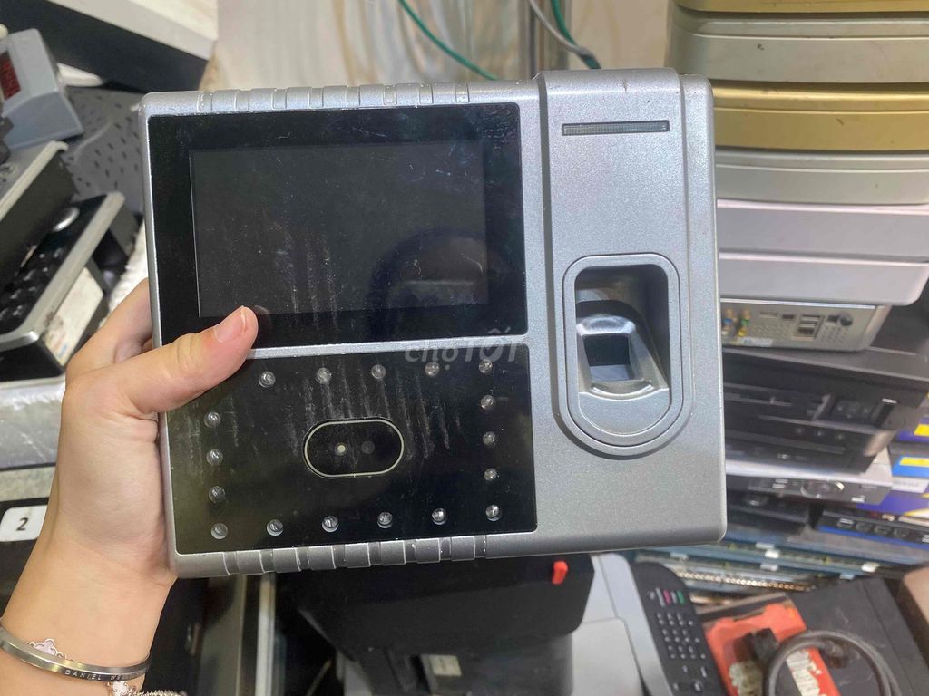 bán lẹ 🆘 máy chấm công vân tay UFACE. Mua bán Đồ chuyên dụng, Giống nuôi trồng tại Quận Gò Vấp Tp Hồ Chí Minh được đăng bởi Thuy Duong nk hình 1