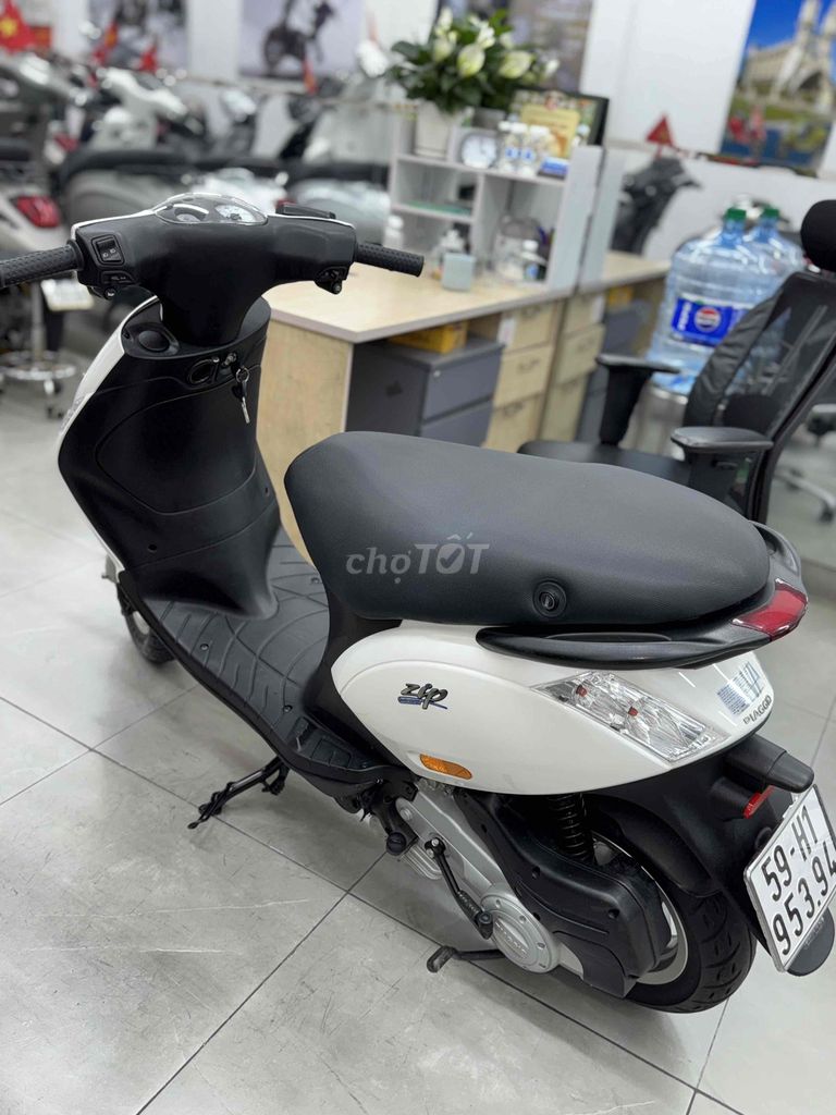 zip 100cc . xe cọp chạy đúng 6000km . bao zin êm. Mua bán Xe máy tại Quận Phú Nhuận Tp Hồ Chí Minh được đăng bởi  vespa Nam Phương hcm  hình 2