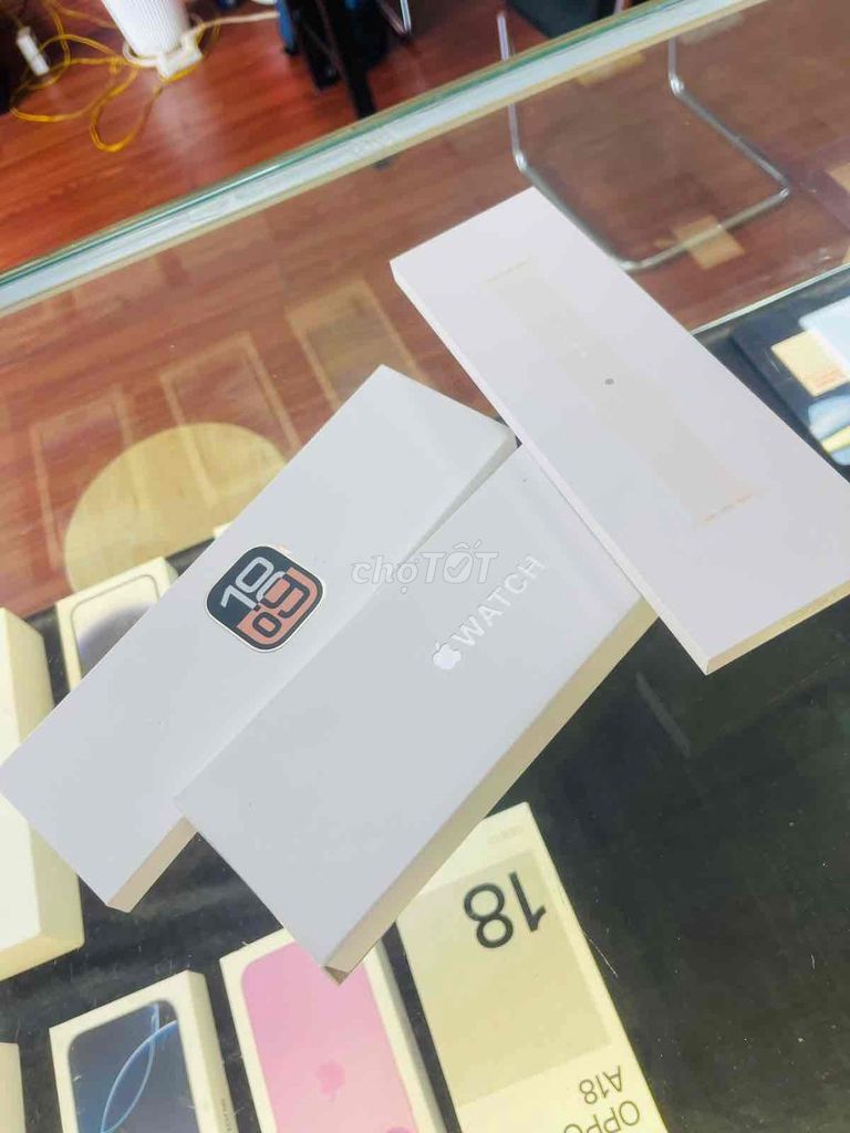 Apple Watch Series 10 Vàng Hồng 42mm new. Mua bán Thiết bị đeo thông minh tại Thành phố Biên Hòa Đồng Nai được đăng bởi Thang Tran hình 1