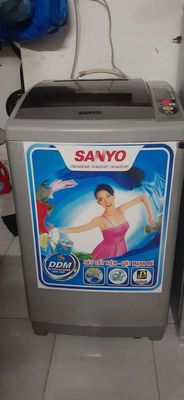 Cần bán máy giặt Sanyo Aqua 9 kg còn xài rất OK