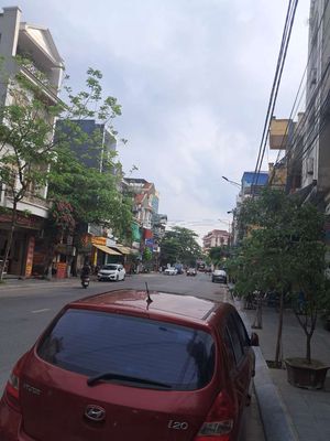 Cần cho thuê mặt bằng kinh doanh , làm văn phòng. Cho thuê văn phòng, mặt bằng kinh doanh tại Thành phố Nam Định Nam Định được đăng bởi Trần văn Đức