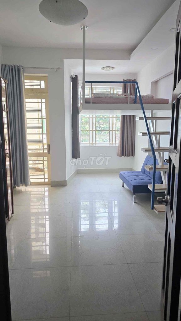 CHO THUÊ CĂN DUPLEX GẦN CẦU NGUYỄN VĂN CỪ QUẬN 1 - GIÁ RẺ T02/2025 🎉