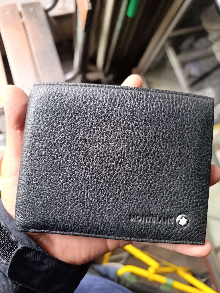Ví da Montblanc Da cao cấp Đen Nam 10*12. Mua bán Túi xách tại Quận 1 Tp Hồ Chí Minh được đăng bởi Đồ Seconhand Vintage hình 1