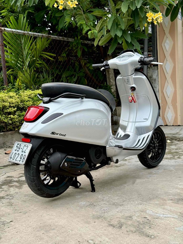 Vespa Sprint 125 đèn Led 2015 Bstp 9 chủ. Mua bán Xe máy tại Quận Bình Tân Tp Hồ Chí Minh được đăng bởi Hoàng Tuấn hình 5