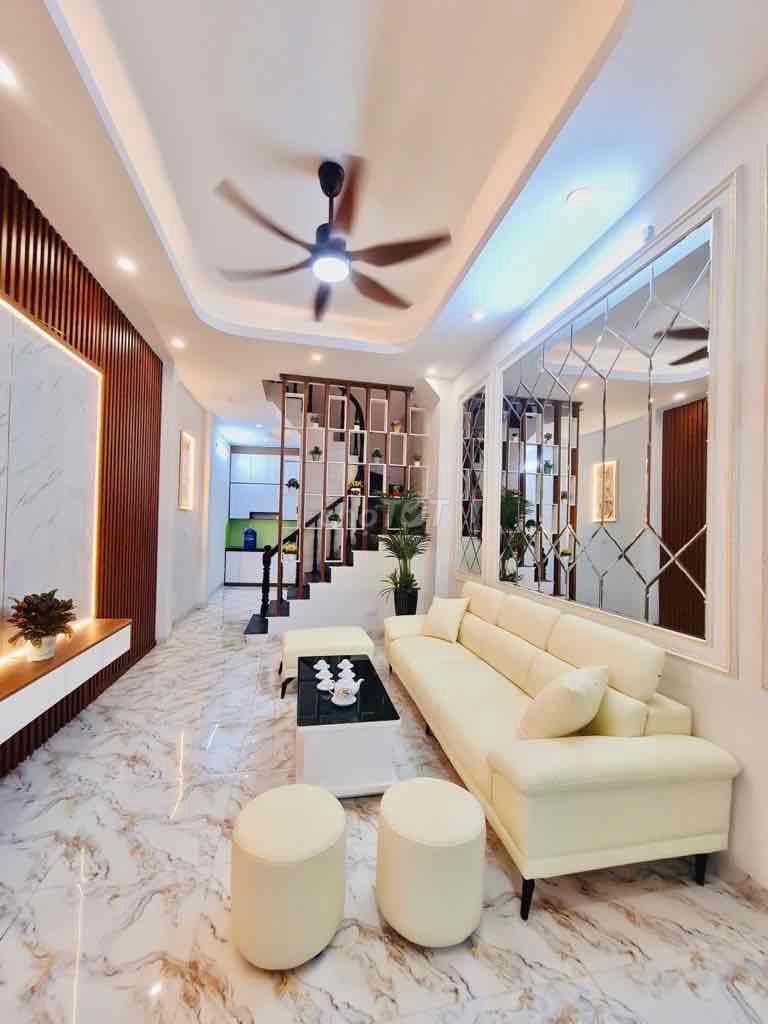 Hoa hậu Tam Trinh Hoàng Mai gần chợ đầu mối. Dt 50m2, 4 tầng, 7,5 tỷ