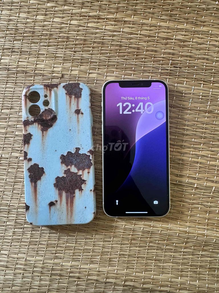 Apple iPhone 12 64GB Trắng Mặt lưng vỡ. Mua bán Điện thoại tại Thành phố Ninh Bình Ninh Bình được đăng bởi Bùi Ngọc Hà hình 1