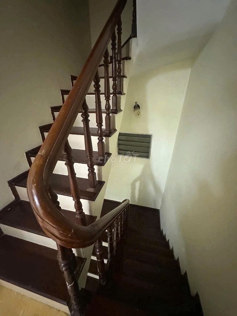 Дом в аренду в Тинь Хао 1, 33 м² x 4 этажа, 3 спальни