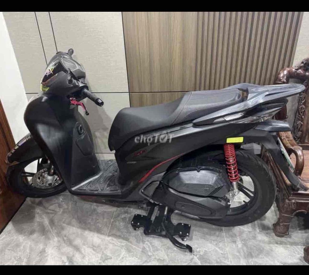 Honda SH 160i ABS. Mua bán Xe máy tại Quận Hoàng Mai Hà Nội được đăng bởi Loading hình 1